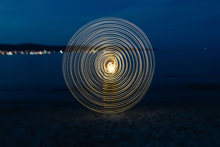 Light painting on the beach at nigh, ocean, sea, barbecue, night HD wallpaper