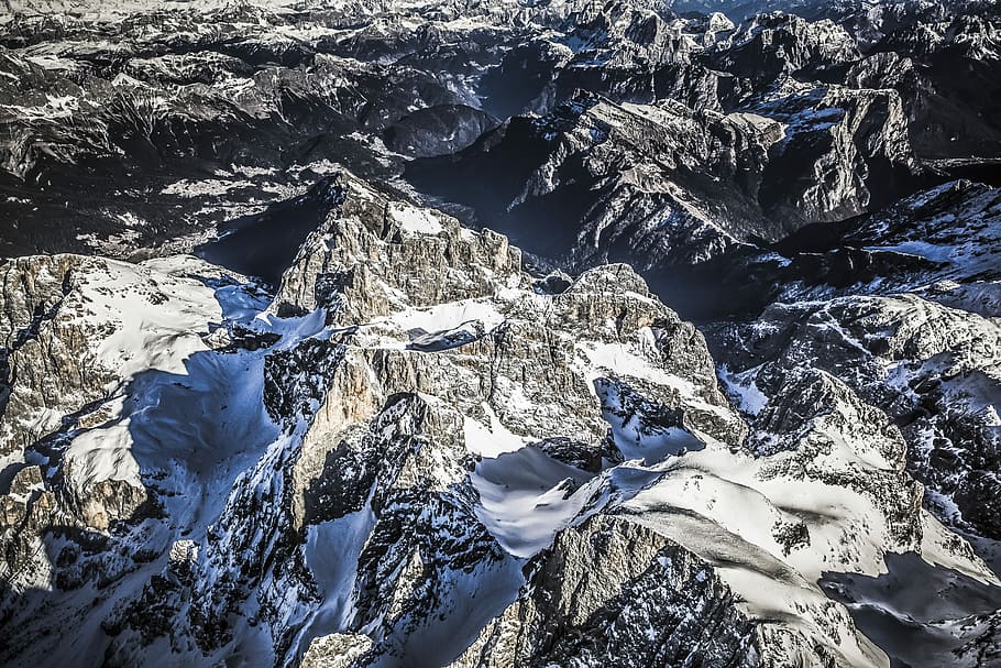 landscape photography of gray mountain, gray mountains with snow HD wallpaper