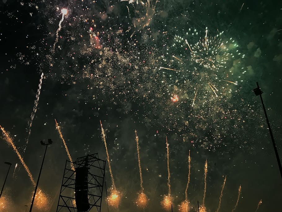 castle, fireworks, lights, pyrotechnics, rays, night, bright, HD wallpaper