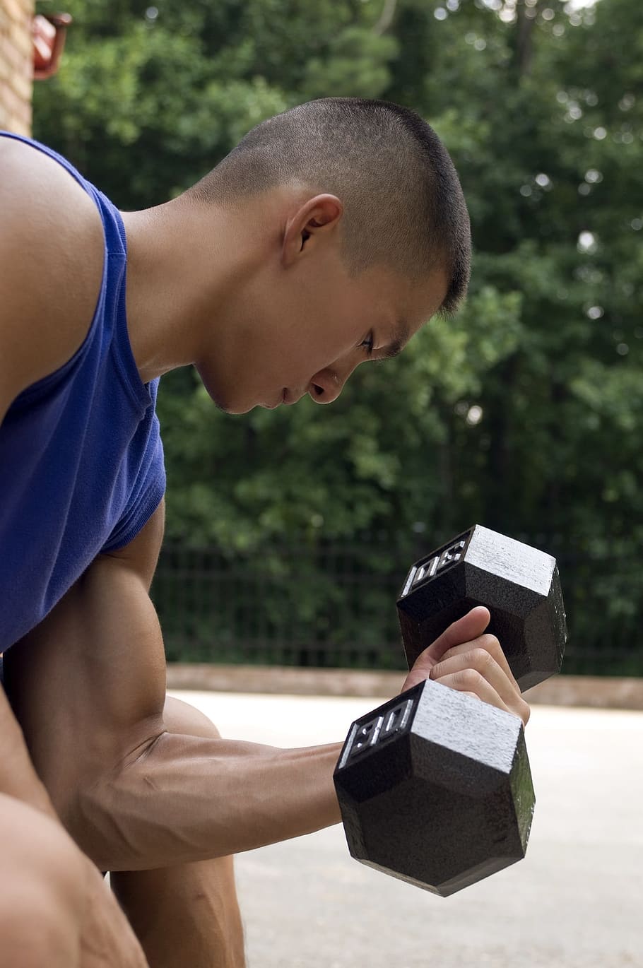 man exercising with dumbbell, fitness, outdoors, exercise, weights HD wallpaper