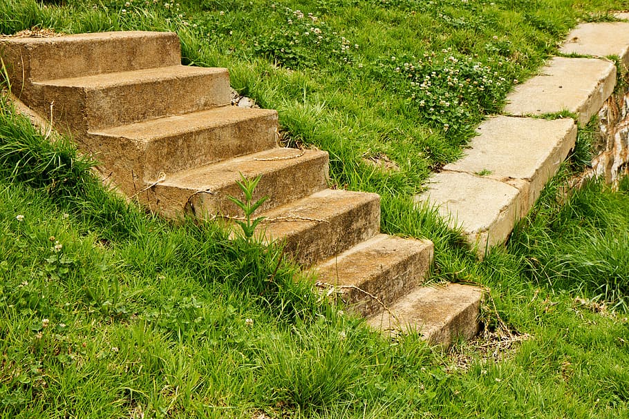 concrete stairs on green grass field, way, path, dilemma, decision HD wallpaper