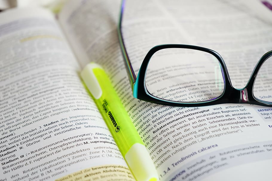 eyeglasses with black frame, read, learn, book, text, highlighter, HD wallpaper