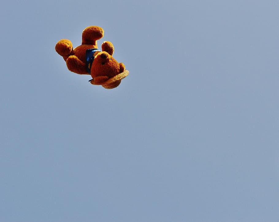 flying teddy, funny, bear, sky, plush, low angle view, copy space HD wallpaper