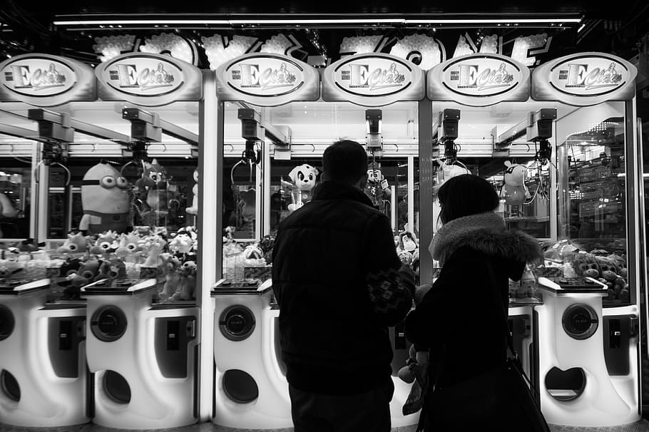 black, white, people, carnaval, fair, gamble, fun, entertainment HD wallpaper