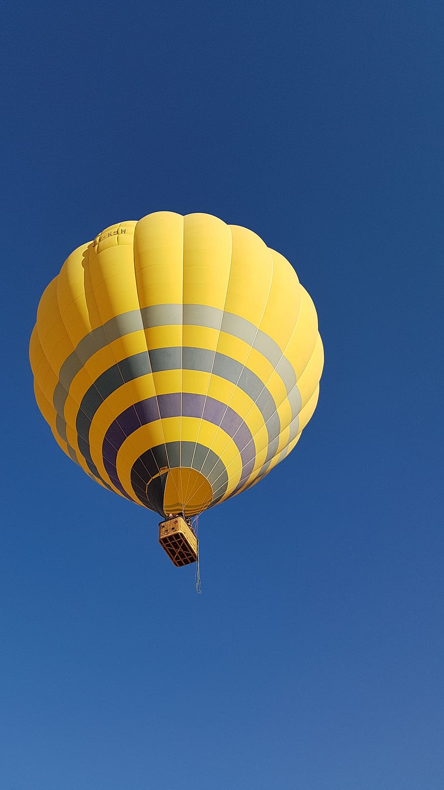 HD wallpaper: balloon, air, sky, parachute, hot-air balloon, adventure,  flying | Wallpaper Flare