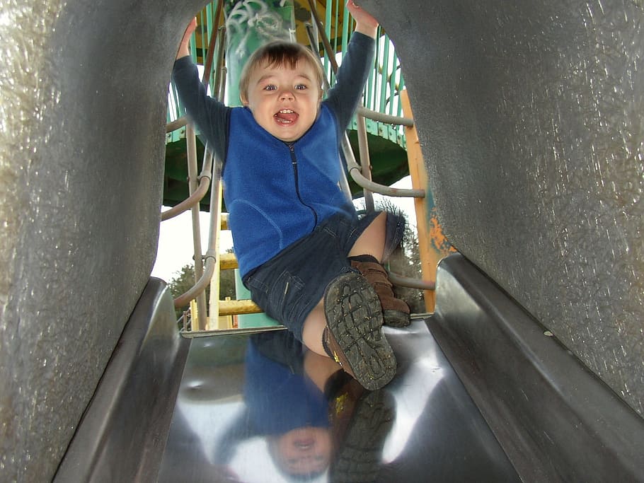 toddler sliding on slide, boy, joy, happy kid, outdoors, playground HD wallpaper