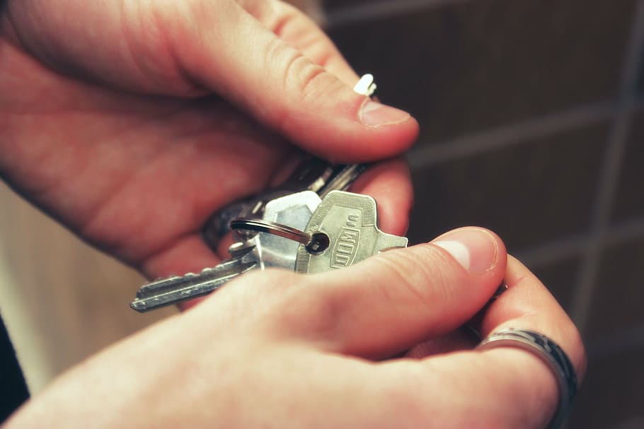 person holding stainless steel keys, hands, house, lock, home, HD wallpaper