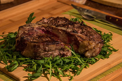 grilled meat on top of brown tray, rib, beef, grid, steak, fiorentina HD wallpaper