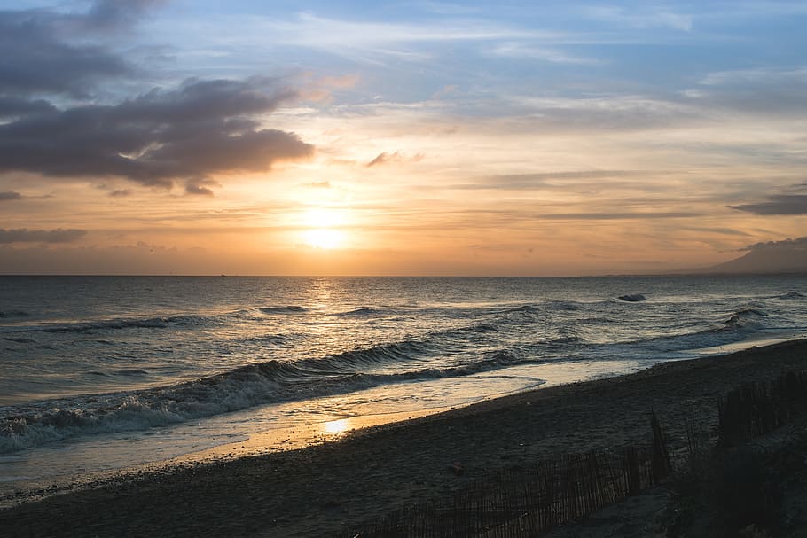 Sunset, Clouds, Beauty, walk, sky, sea, waves, shore, bahia marbella HD wallpaper