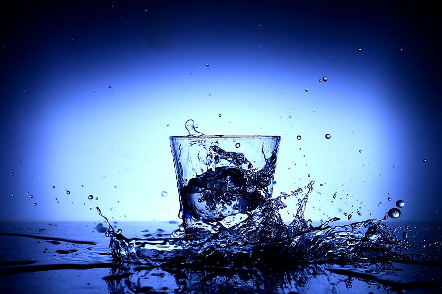 abstract, clear, close-up, droplets, focus, glass, motion, reflection HD wallpaper
