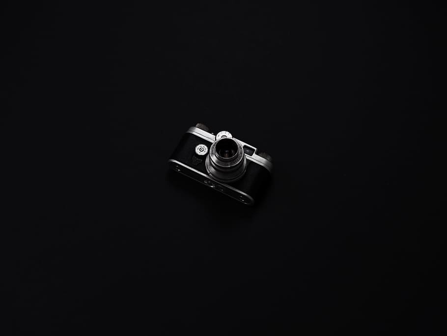 DSLR camera with black background, black point-and-shoot camera, HD wallpaper