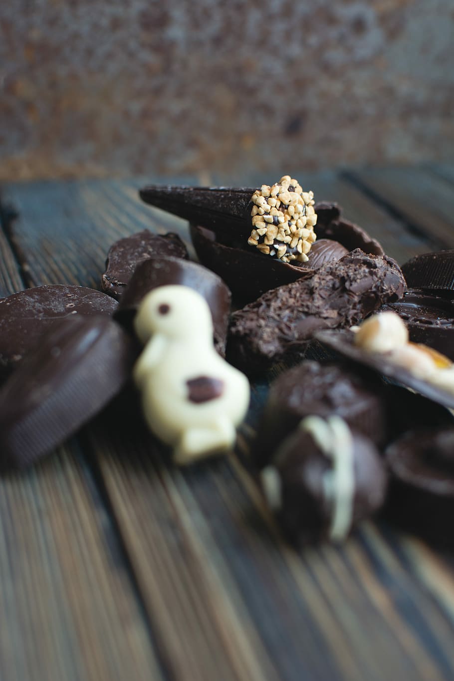 Chocolate pralines, brown, chcolate, close up, dessert, sweet, HD wallpaper