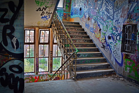 Graffiti Wall With Wrought Iron Donwstairs, abandoned, art, building HD wallpaper