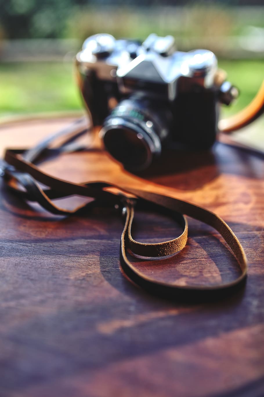 leather, strap, camera, vintage, old, wooden, zenit, selective focus HD wallpaper