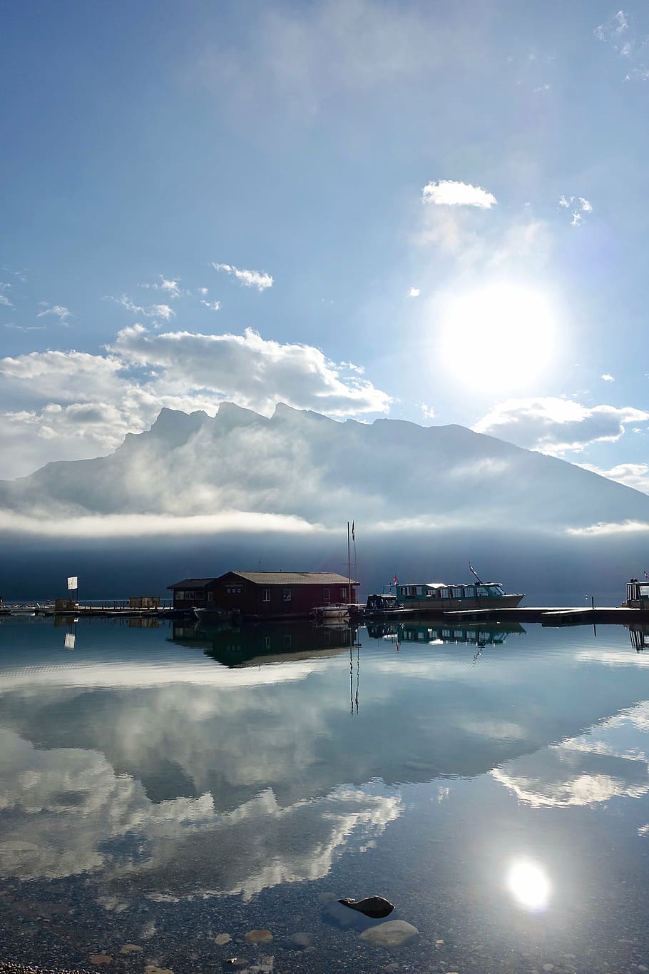 reflection, boats, tranquil, mooring, calm, scenic, peaceful HD wallpaper