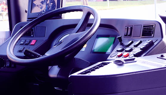 bus steering wheel during daytime, inside, interior, the driver's seat HD wallpaper