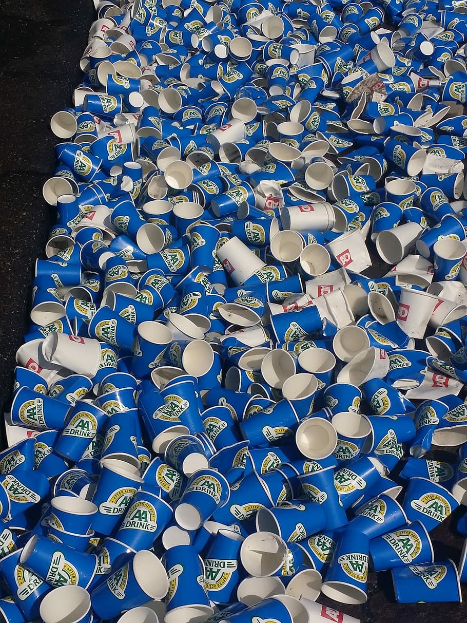 Waste, Drinking, Marathon, Rotterdam, plastic glasses, one use HD wallpaper