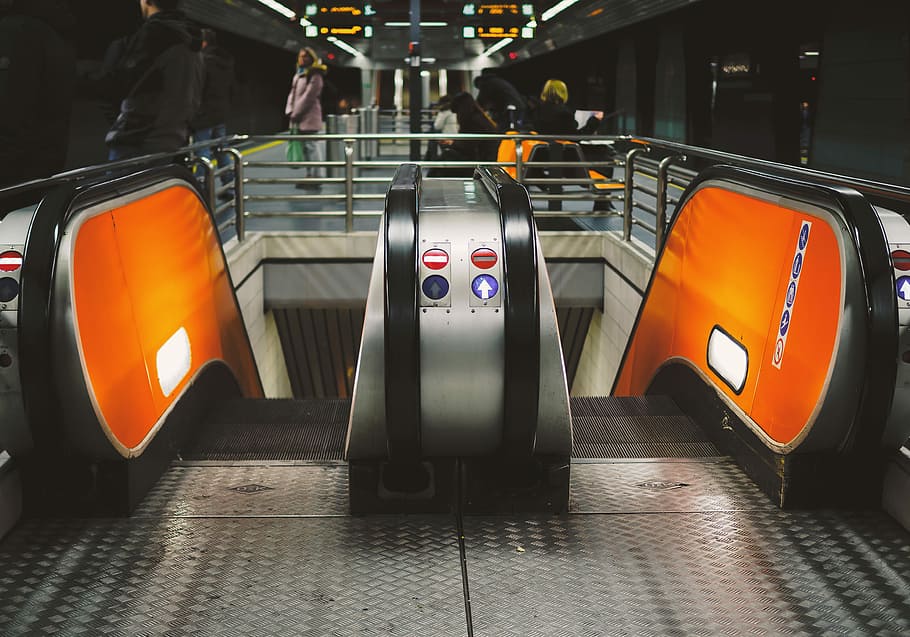 escalator on train station, establishment escalator, subway, up HD wallpaper