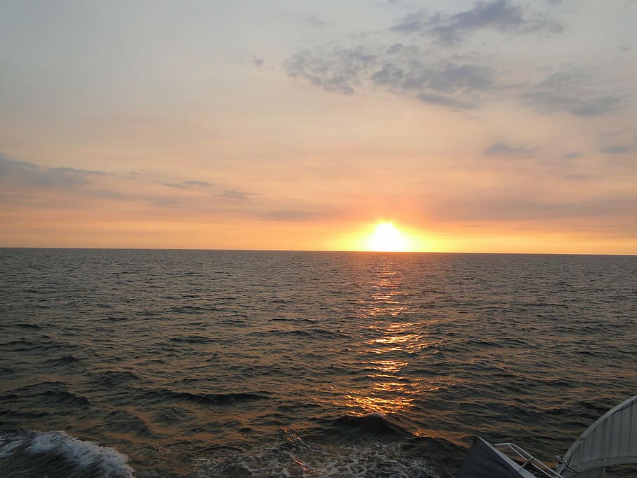 sunset, sea, reflection, sky, blaze, water, horizon over water HD wallpaper