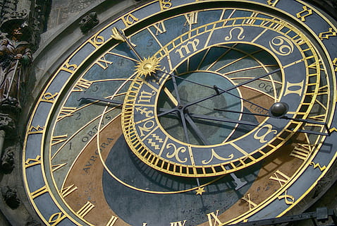 clock, external clock, old clock, clock shield, measurement of time HD wallpaper