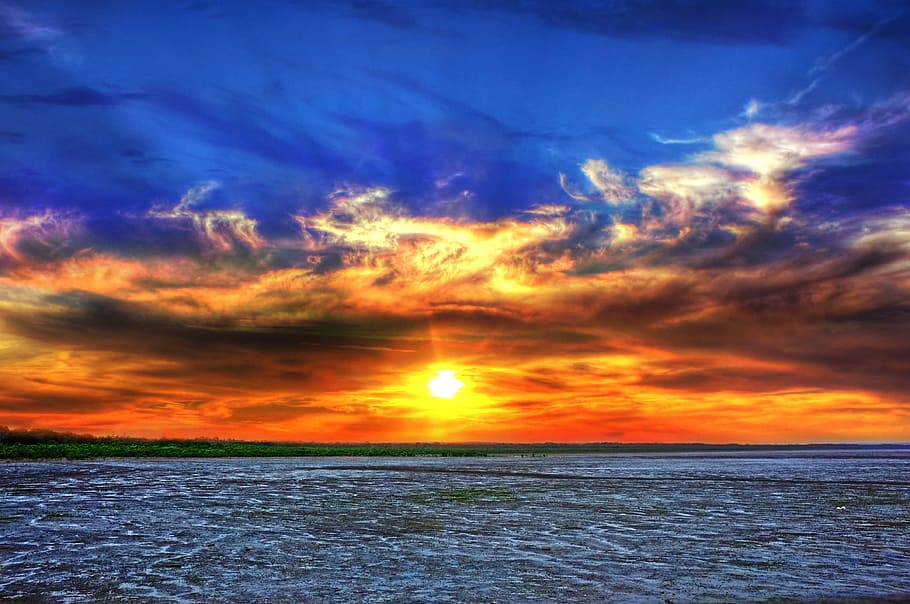 photography of sea under sunset, dusk, sky, clouds, ocean, water HD wallpaper