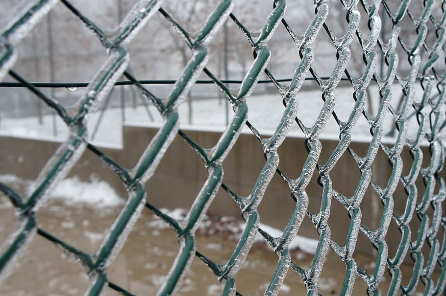 Fence, Mesh, Settlement, Frozen, chainlink fence, sport, day HD wallpaper