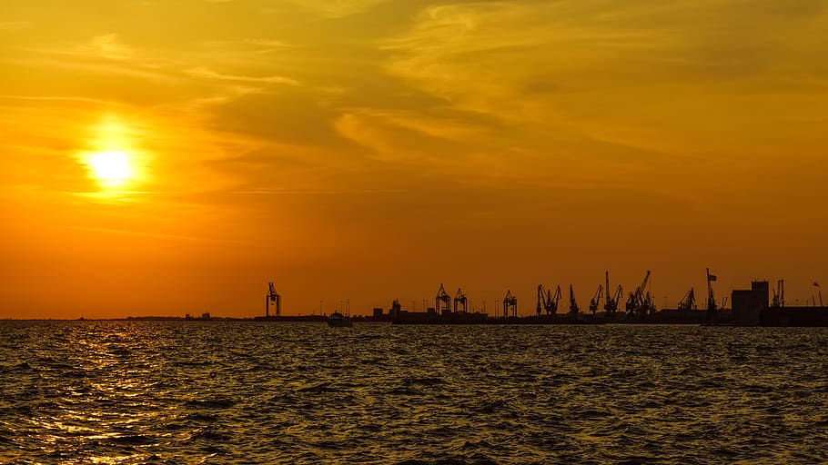 sunset, port, harbor, cranes, afternoon, silhouettes, shadows HD wallpaper