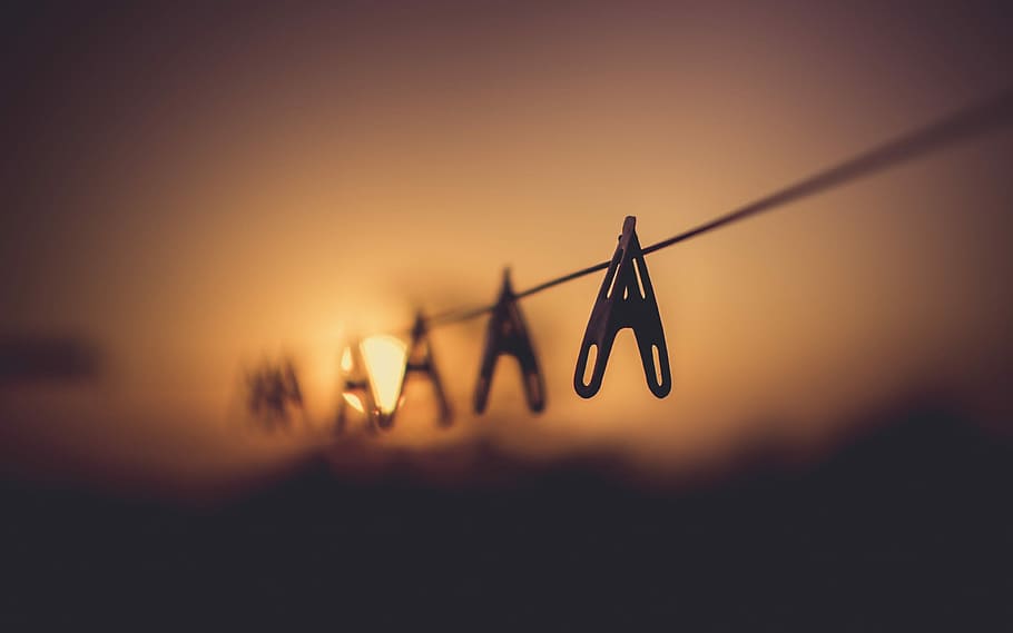 silhouette photo of cloth pegs, selective focus photography of clothes peg, HD wallpaper