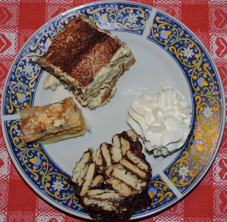 tiramisu, sweet, dish, table, yarrow, chocolate, cream, foods HD wallpaper