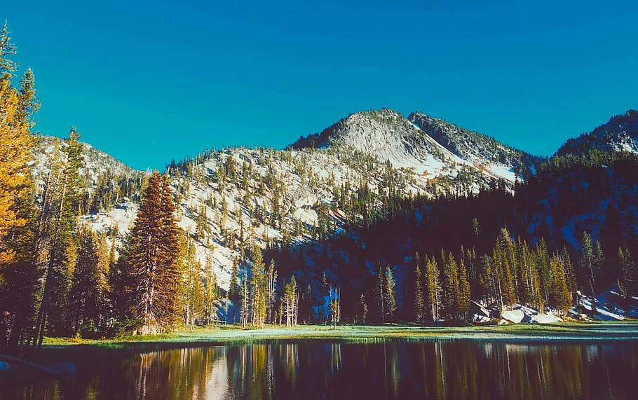 photo of mountain range near lake, mountains, water, reflections HD wallpaper