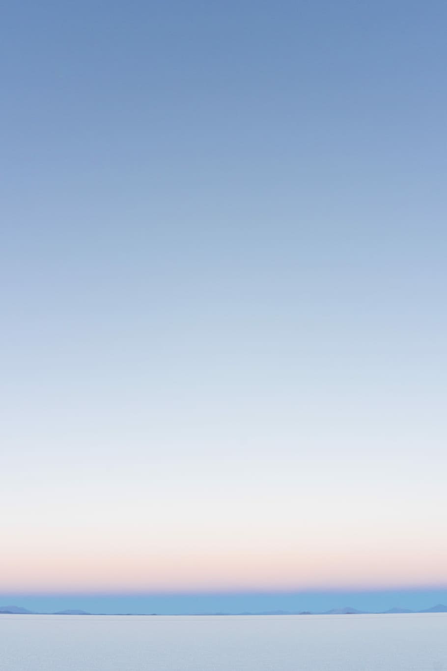 HD wallpaper: Sunrise in the salar de uyuni, blue sky, sunset ...