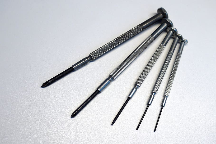 screwdriver, screws, iron, macro, tools, metallic, studio shot HD wallpaper