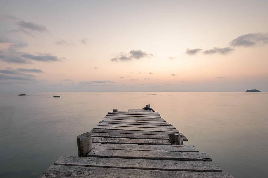 photo of brown wooden boardwalk, brown dock near body of water HD wallpaper