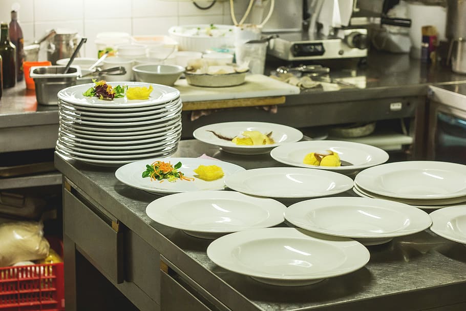 Kitchen, dish serve in white plates, restaurant, cheese, vegan HD wallpaper