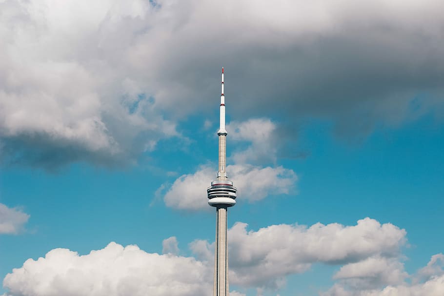 architectural photography of CN Tower, CN Tower, Canada during daytime HD wallpaper