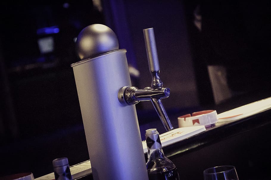 bar, drink, night, alcohol, party, cocktail, beer, pub, alcoholic drinks HD wallpaper