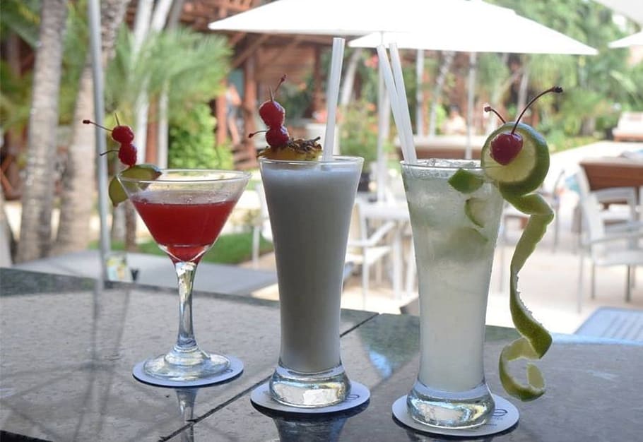 three cocktail drinks, maxiko, bar, refreshment, caribbean HD wallpaper