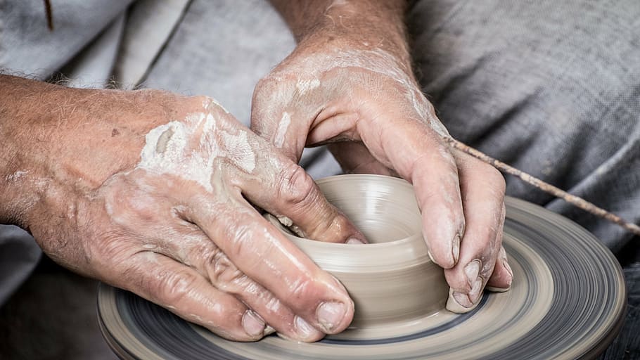 person molding gray clay pot, hands, work, constructs, keramikář, HD wallpaper