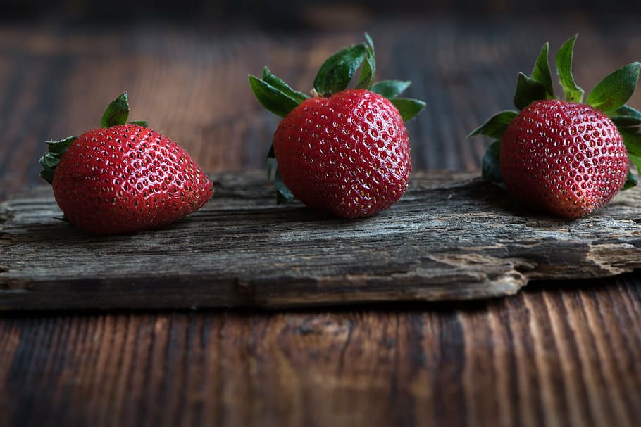 three red strawberries, ripe, sweet, healthy, natural product, HD wallpaper