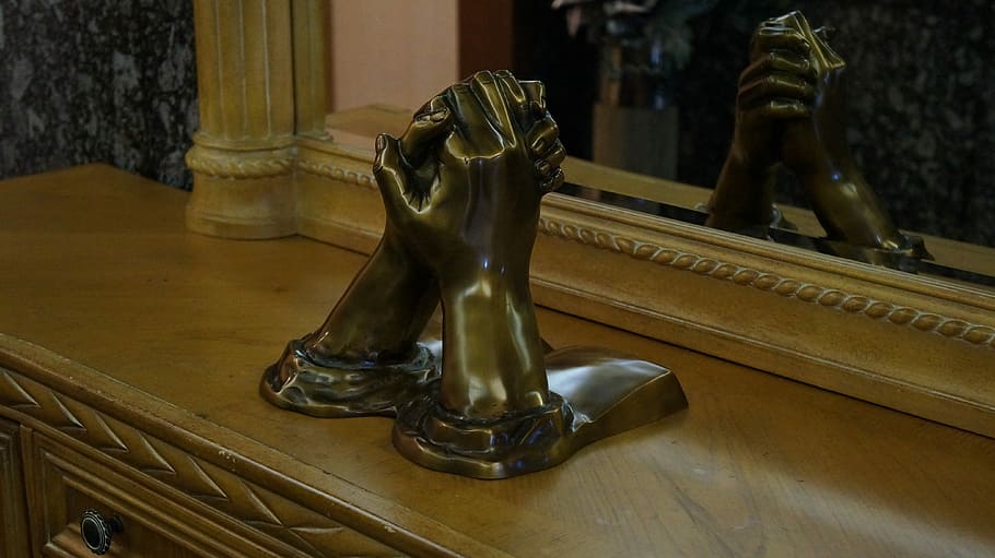 Prayer, Statue, Hand, indoors, chess piece, sculpture, no people HD wallpaper