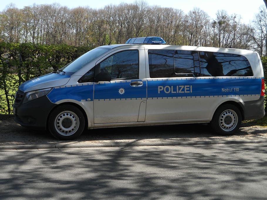 Police Car, White, Park, blue, bill, vehicle, limousine, companions, HD wallpaper