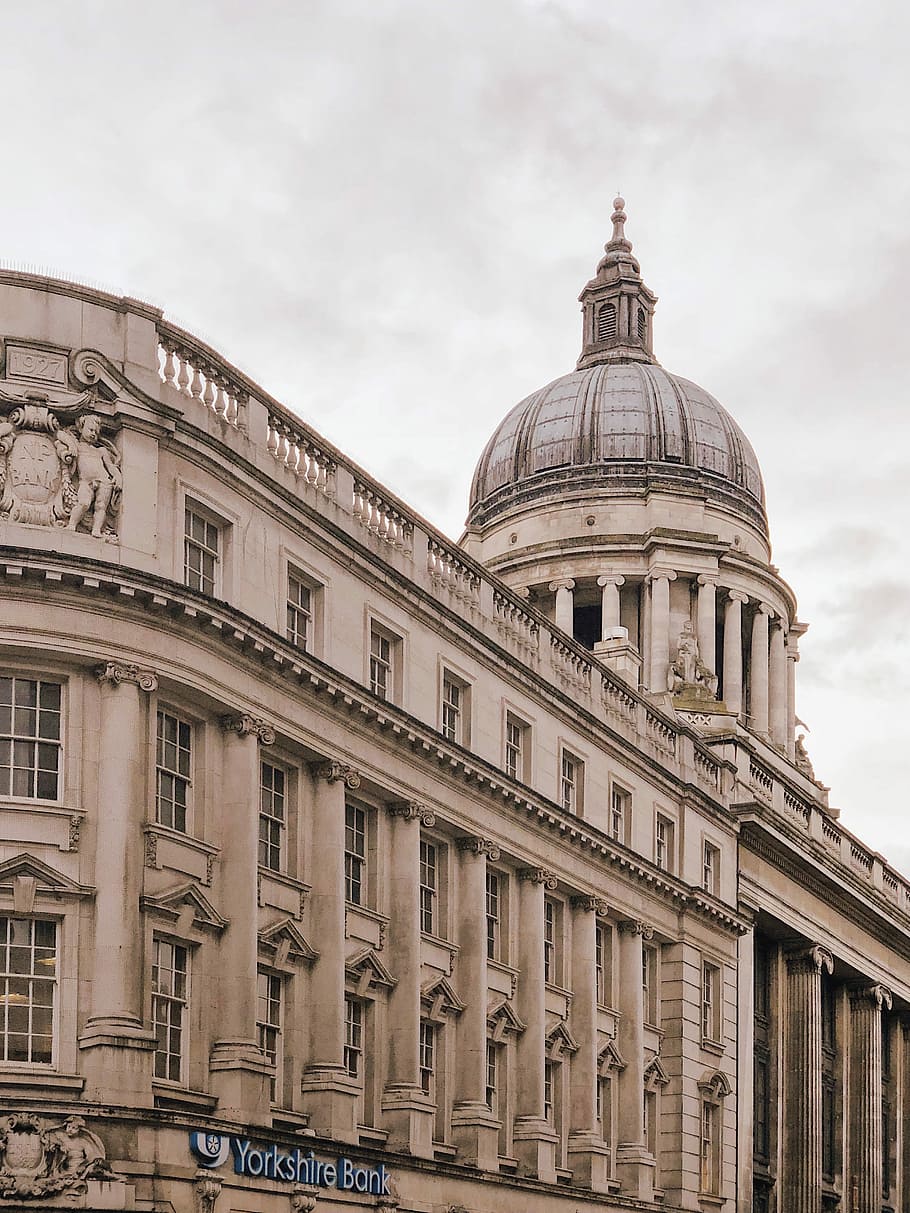 architectural photography of gray concrete structure under cloudy sky, Yorkshire Bank building HD wallpaper