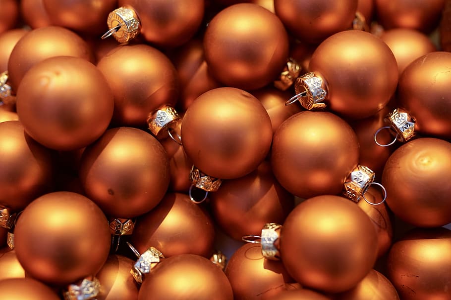 brown bauble lot, christmas balls, tree decorations, weihnachtsbaumschmuck HD wallpaper