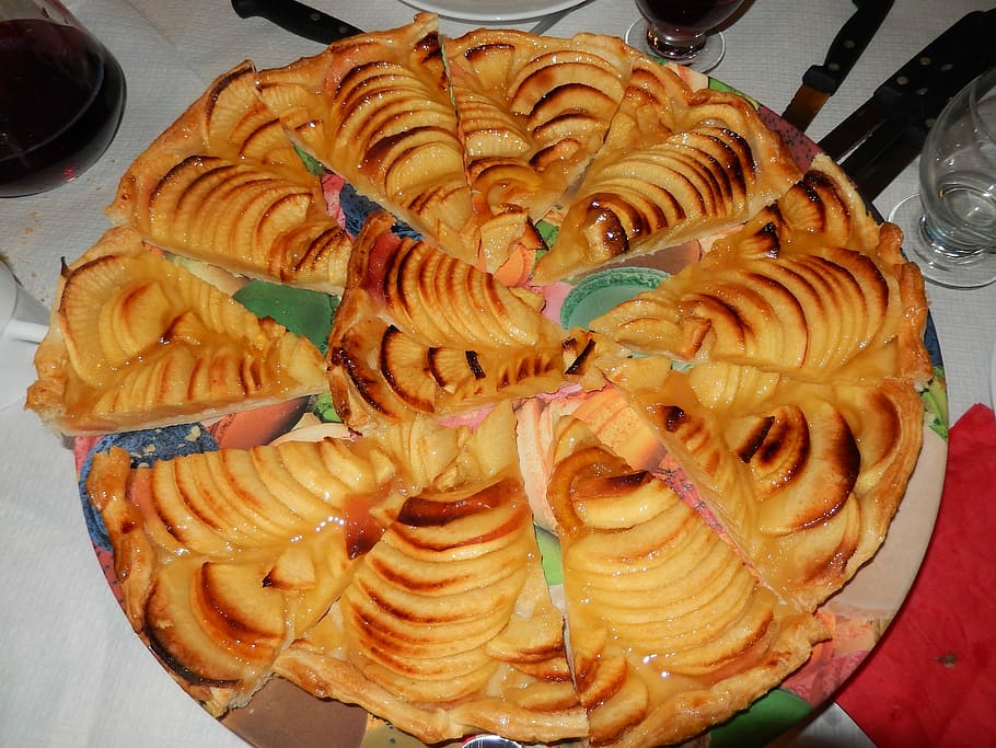 Pie, Apples, Dessert, food and drink, indoors, freshness, ready-to-eat HD wallpaper