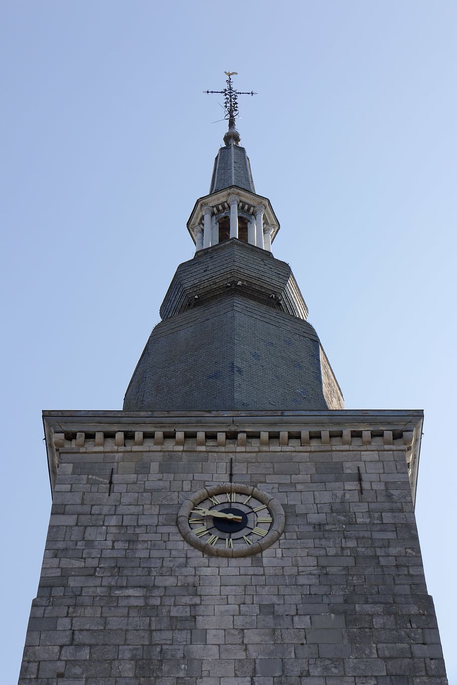 Bell tower. Белл Тауэр. Колокольная башня Тауэра. Церковь башня Руза. Колокольная башня Готика.