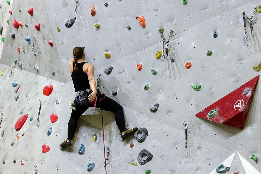 woman hanging on obstacle course, rock climbing wall, sport, extreme sports, HD wallpaper