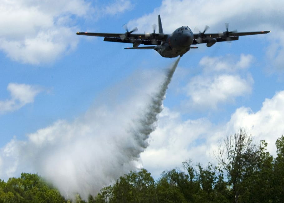 C-130 Hercules aircraft dropping Water in South Carolina, airplane HD wallpaper