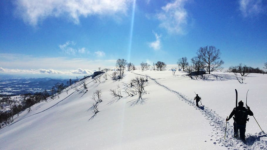 rule of thirds photography of person on white snow, person on snow covered mountain HD wallpaper