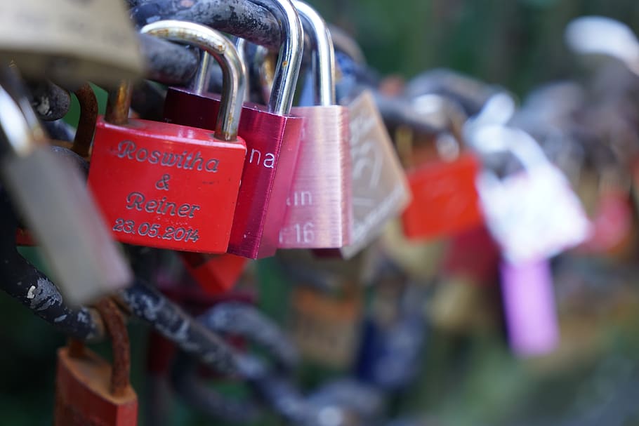 padlock, security, love, hanging, close-up, protection, text HD wallpaper