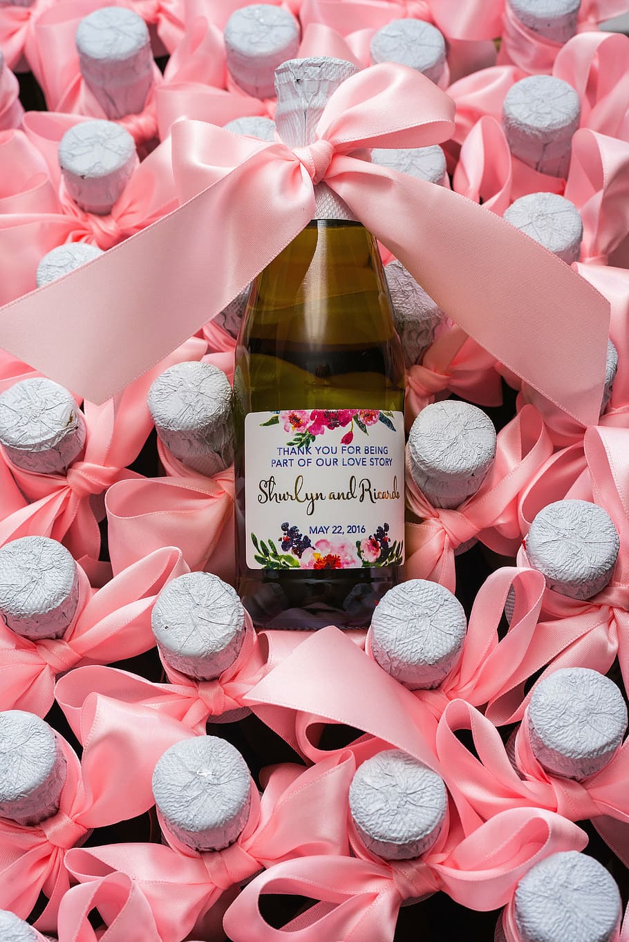 Shurlyn and Ricardo glass bottle party favor lot, wedding, celebration HD wallpaper